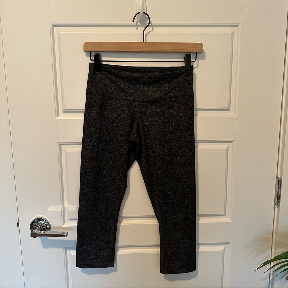 Lululemon | 17in Cropped Align Leggings